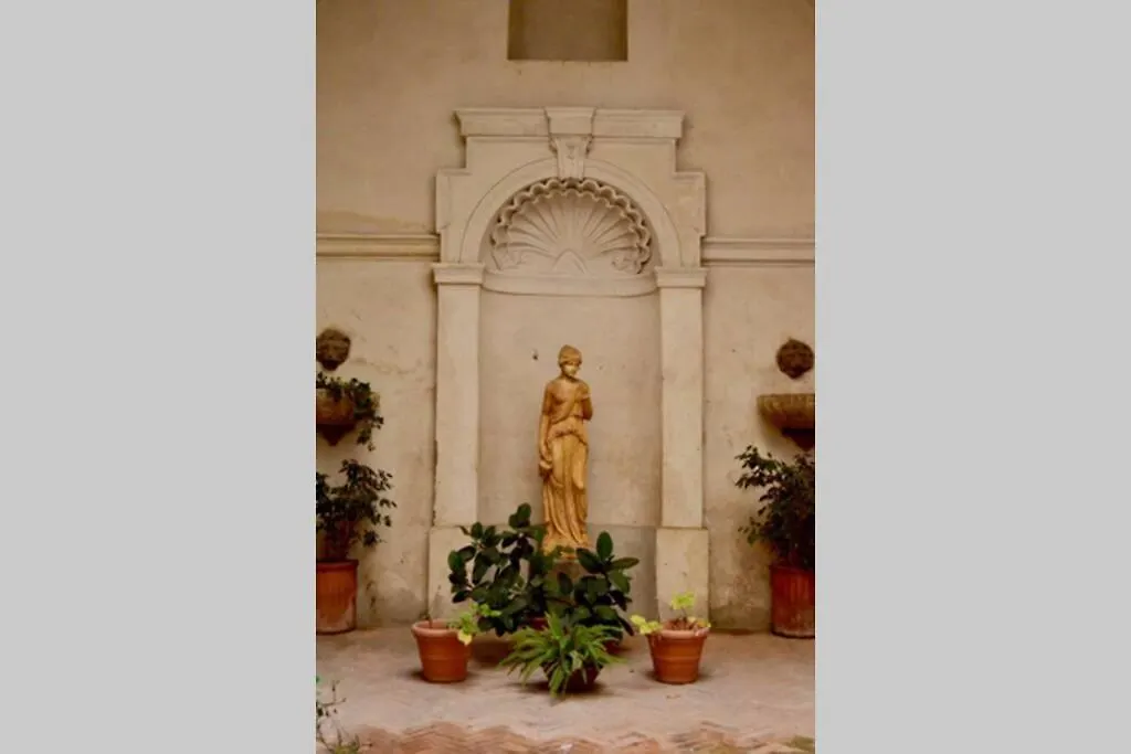 Pettinari Court Apartment Rome